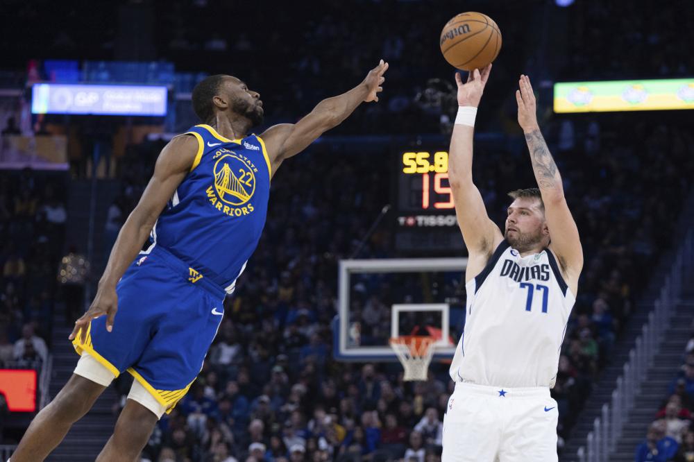 冠队通过 冠队通过