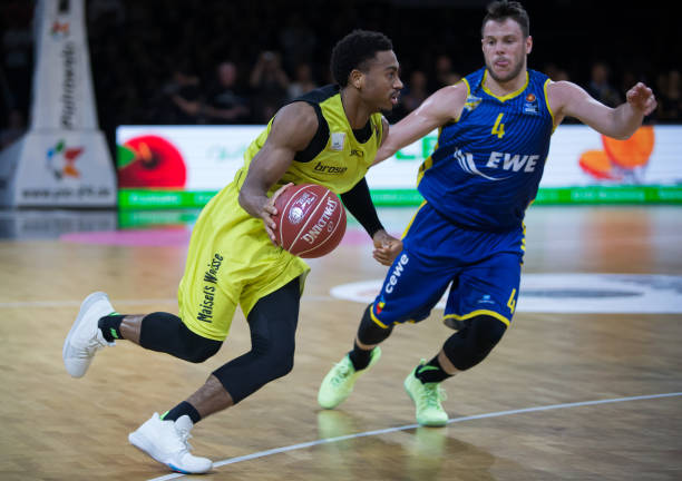 一次后场篮 一次后场篮